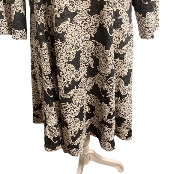 JESSICA HOWARD elegant midi length dress - Picture 4 of 9